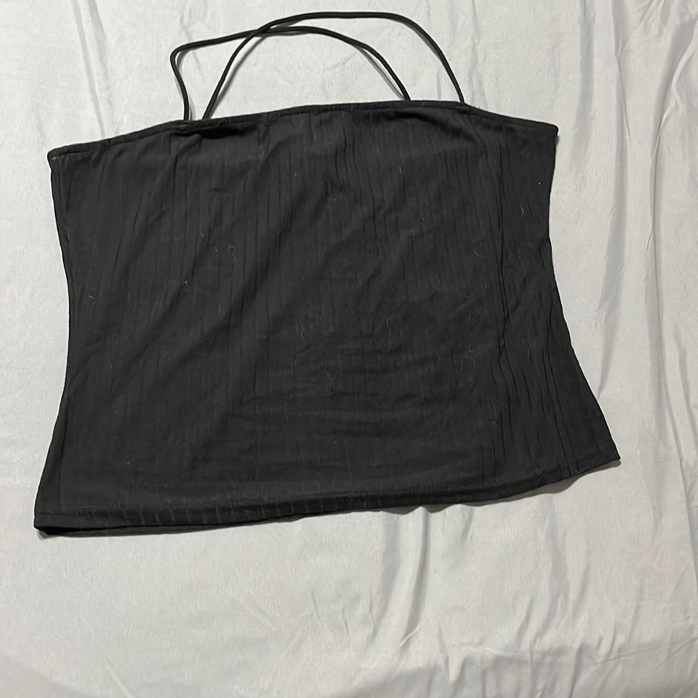 Black cropped tank top